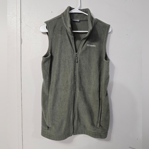 Columbia Boys Hunter Green Vest Full Zip With Zipper Pockets! - Picture 1 of 5
